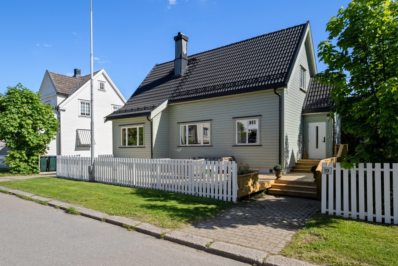 Velkommen til Enggaten 19! Foto: Eiendomsfoto Bjørn Kjærra. Galleribilde