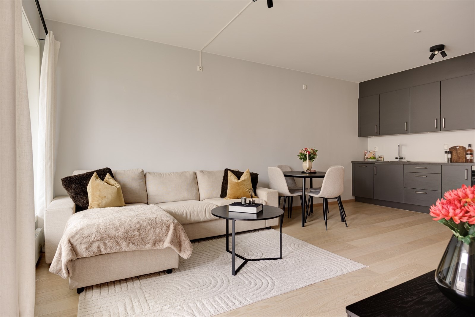 Spisebordet gir en fin soneinndeling. Galleribilde