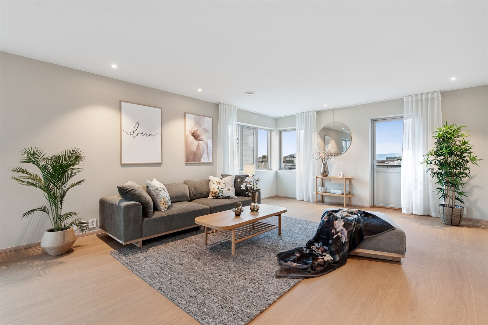 Stue 2. etasje. Galleribilde