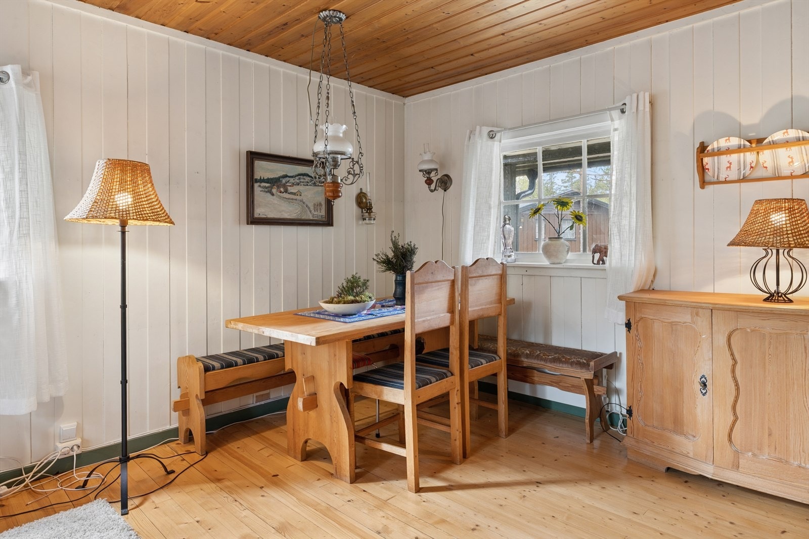 God plass til en hyggelig spiseplass for familie og venner. Galleribilde