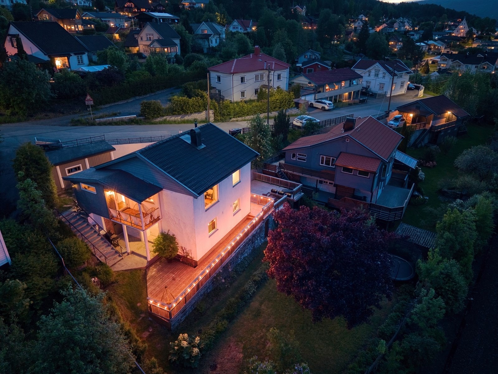 Velkommen til den koselige eneboligen i Riegelsbakken 11! Fotograf: Jostein Nymoen Galleribilde