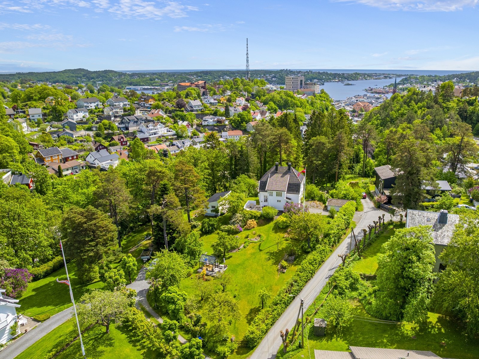 Velkommen til Klinkenberg, en oase i kort avstand til sentrum, Sørlandet sykehus og Langsæ park. Foto: Hallvard Rimereit. Galleribilde