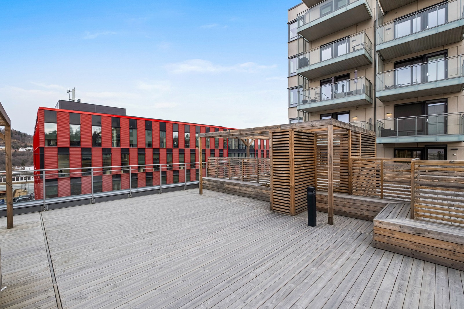 Felles takterrasse som kan brukes av alle beboere i sameiet Galleribilde