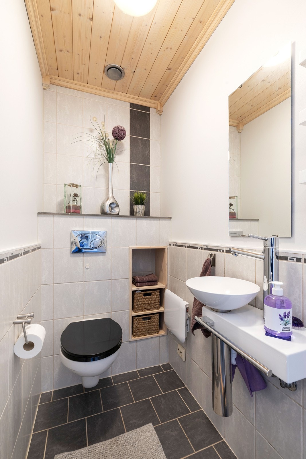 Flislagt wc Galleribilde