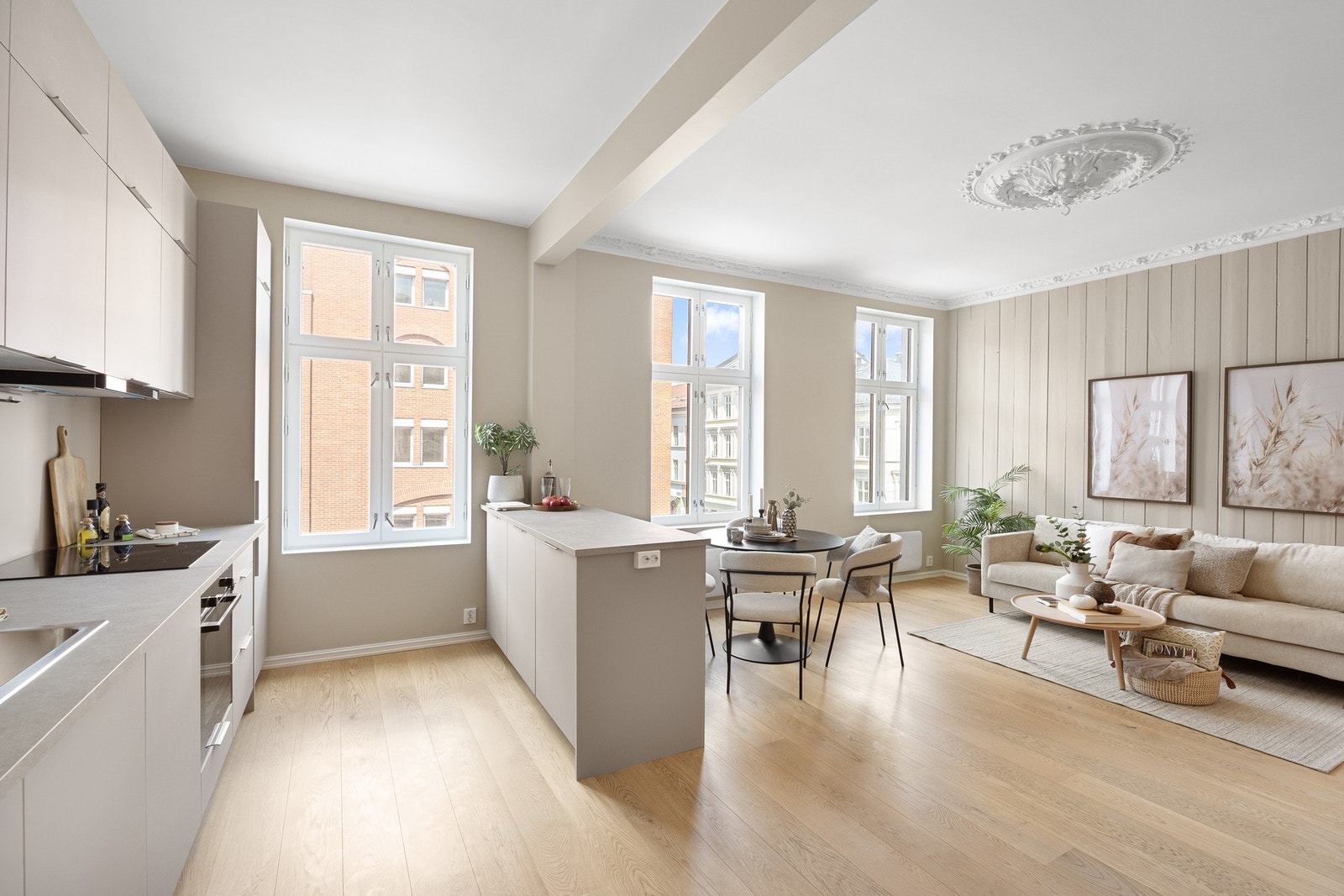 Klassisk bygårdssjarm med moderne materialvalg og gjennomført høy standard. Galleribilde