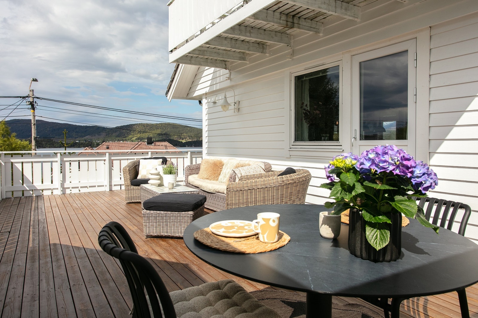 Terrasse mot vest Galleribilde