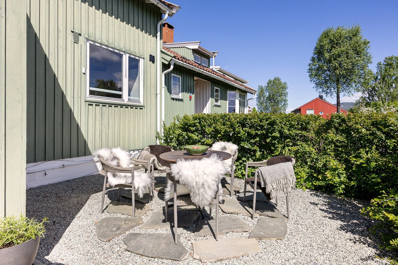 En hyggelig og sosial sone ved inngangspartiet. Galleribilde