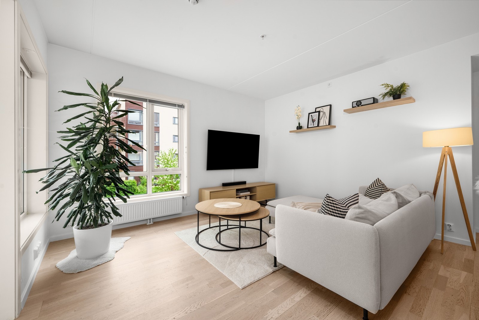 Balansert ventilasjon med aggregat i innvendig bod bidar til et sunt og godt inneklima. Galleribilde