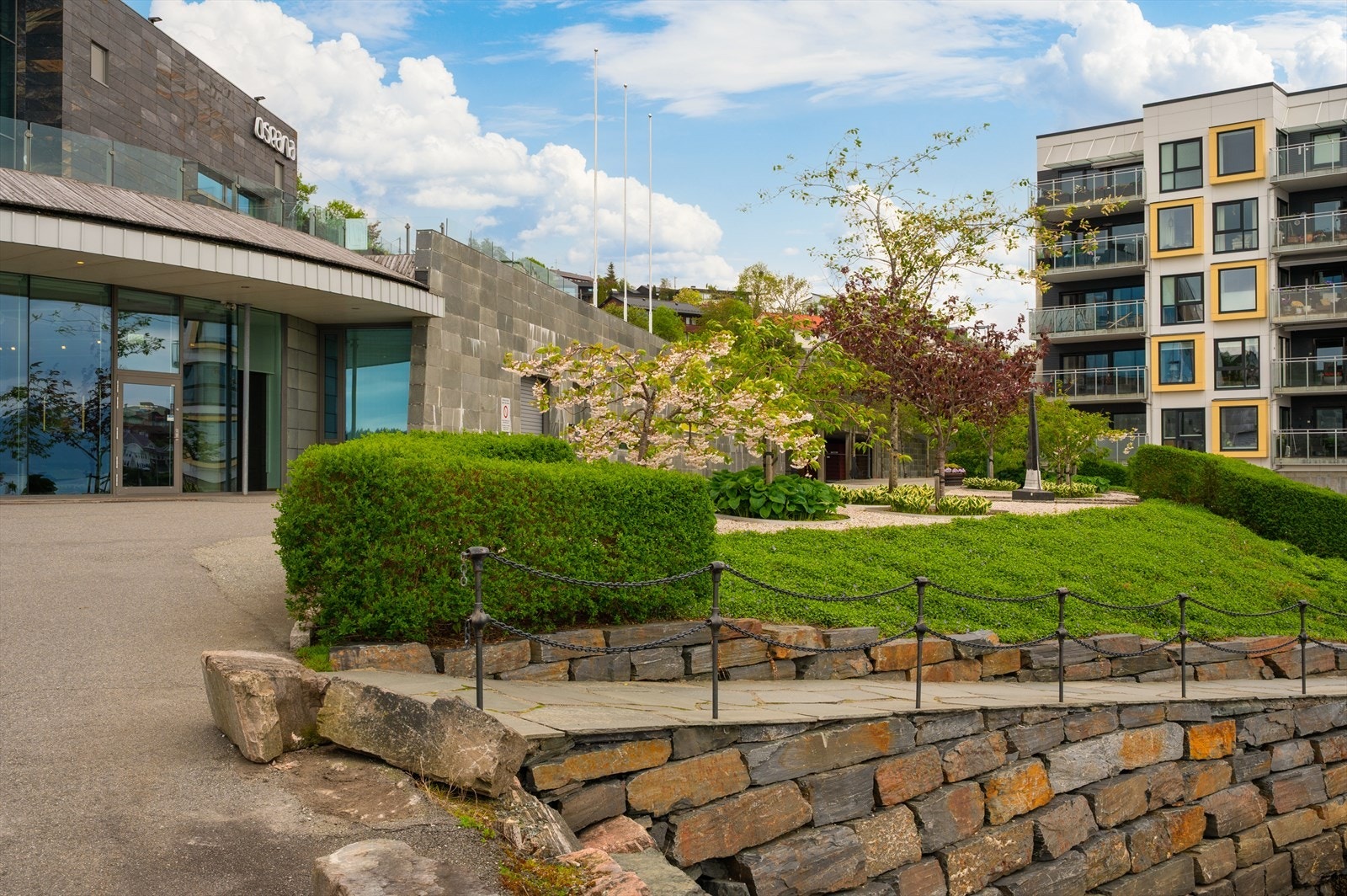 - Pent opparbeidet uteområde - Galleribilde