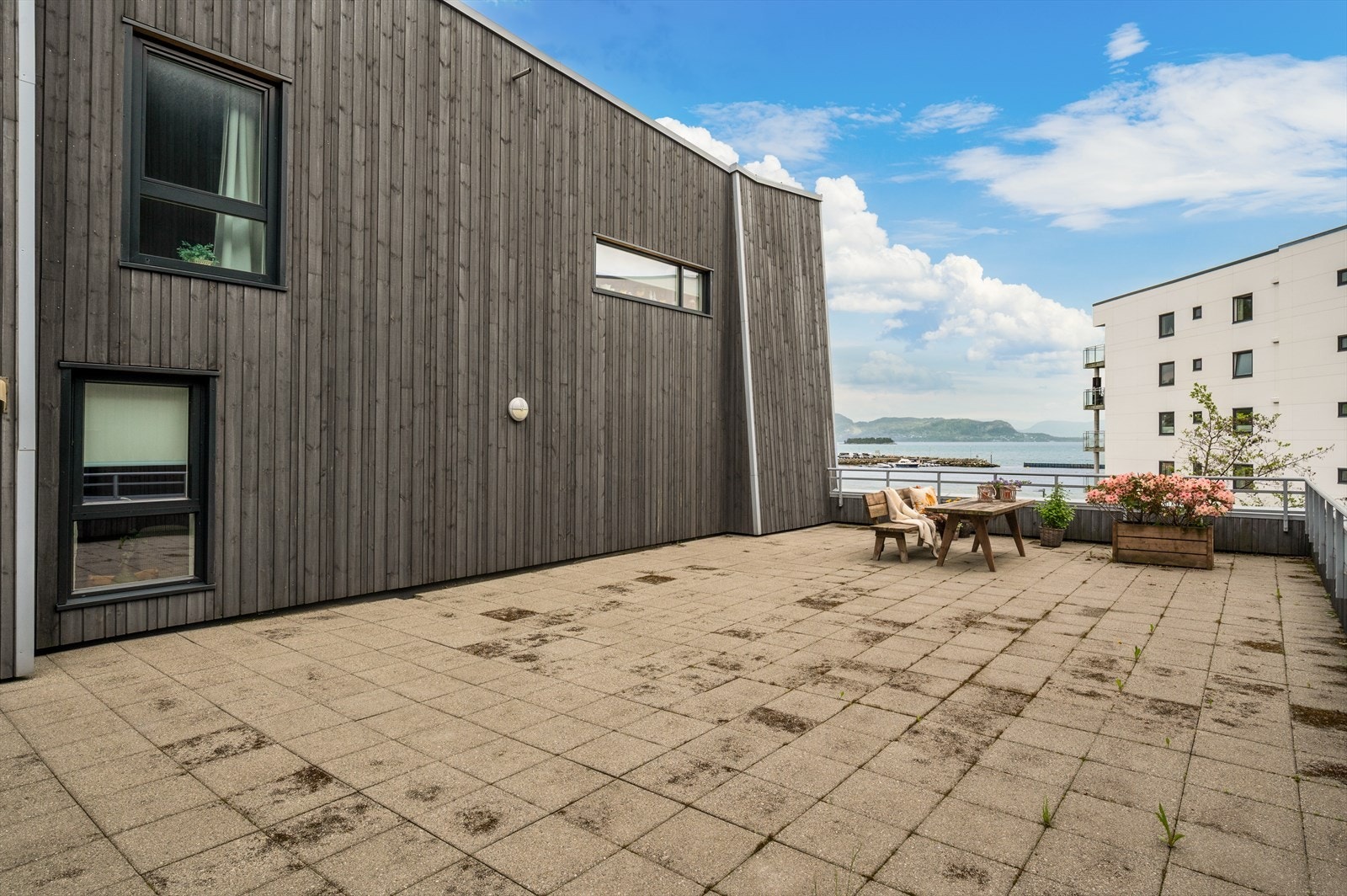 - Felles takterrasse i borettslaget - Galleribilde