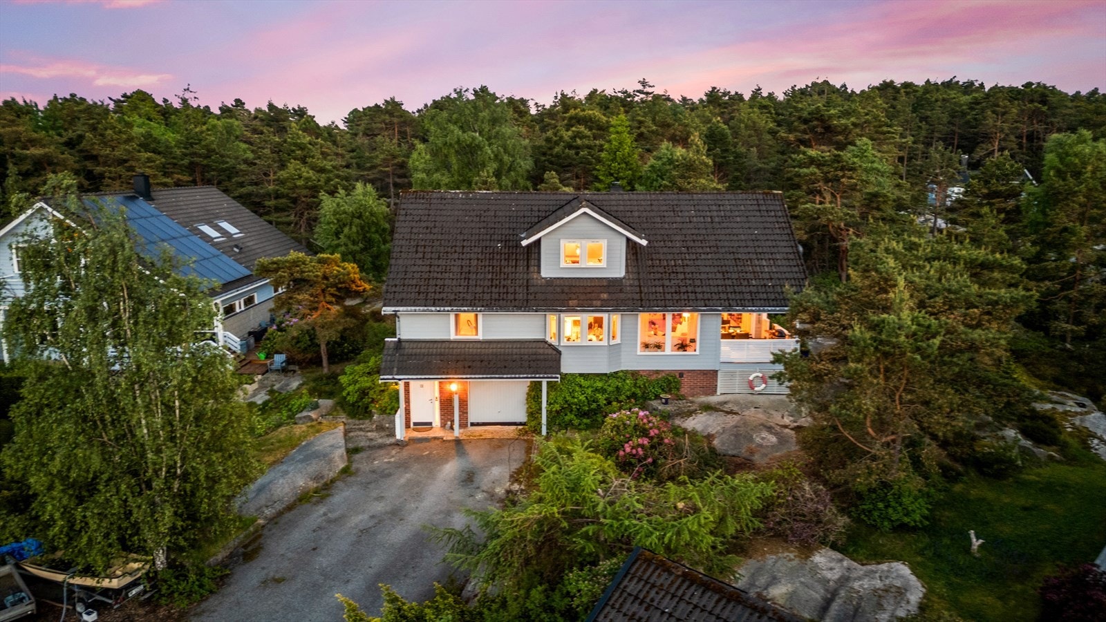 DnB Eiendom v/Michael A. Meyer (Tlf. 48062870) ønsker deg velkommen til Vesterøy og eiendommen Ødegårdslia 16! Galleribilde