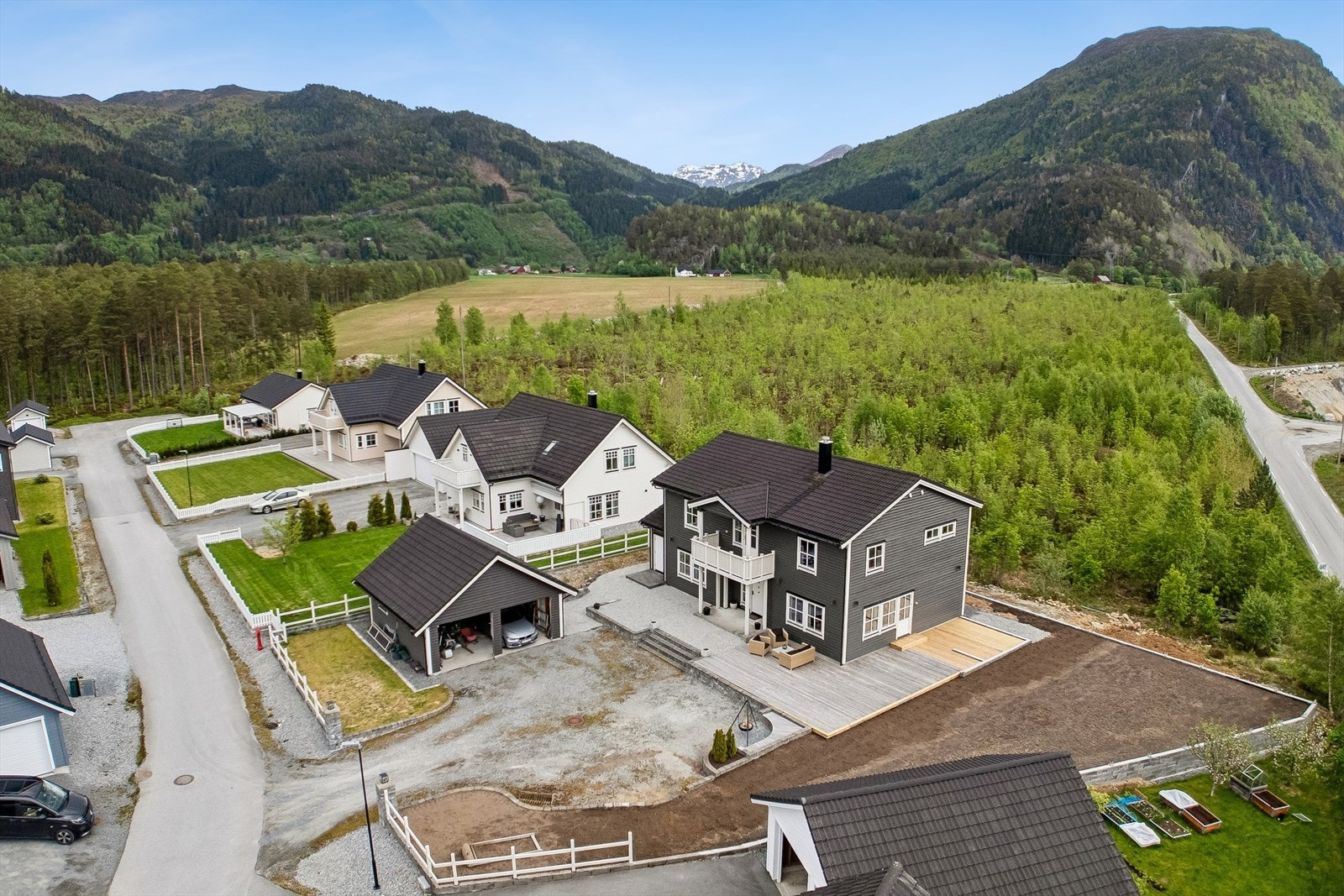 Ta med deg familien til denne flotte eigedommen på Hjelle! Galleribilde