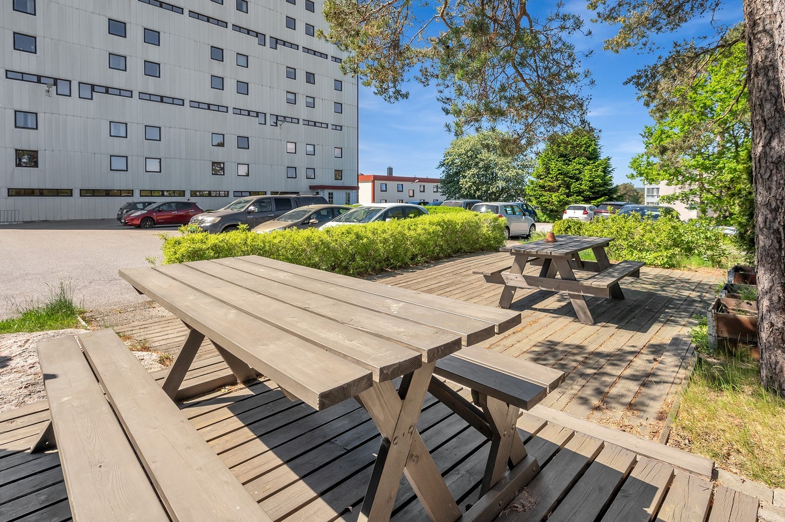 Kristiansand sentrum med et rikt utvalg butikker, kafeer, restauranter osv ligger kun ca. 3 km unna. Galleribilde
