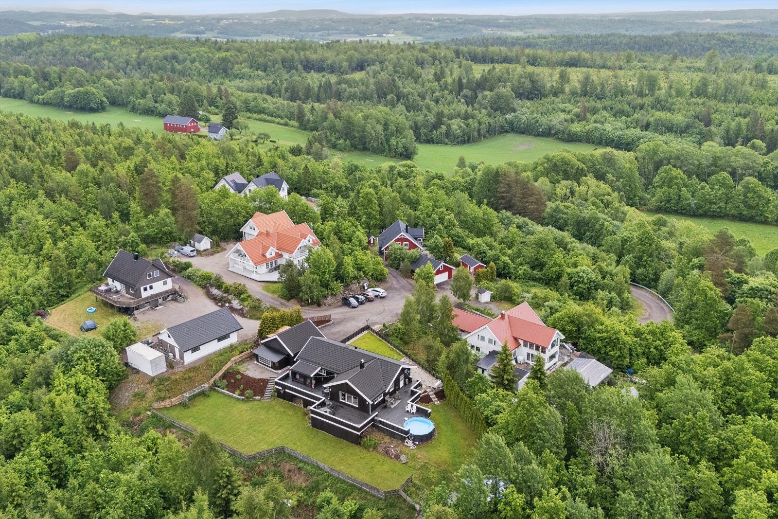 En sjelden mulighet - boligen er usjenert med landlige omgivelser. Galleribilde