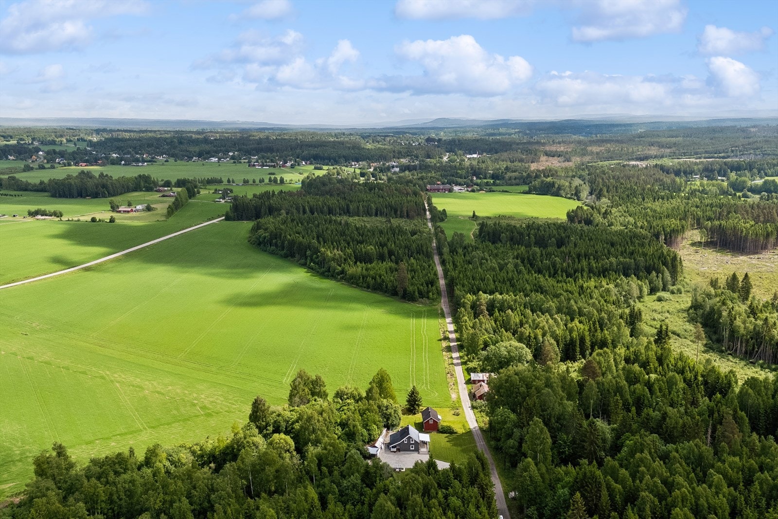 Kort vei til flotte turområder i Mosjømarka og ved Rokosjøen. Galleribilde