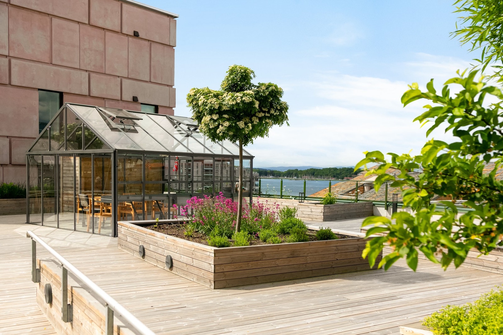 Unike takterrasser med ulike soner. Galleribilde
