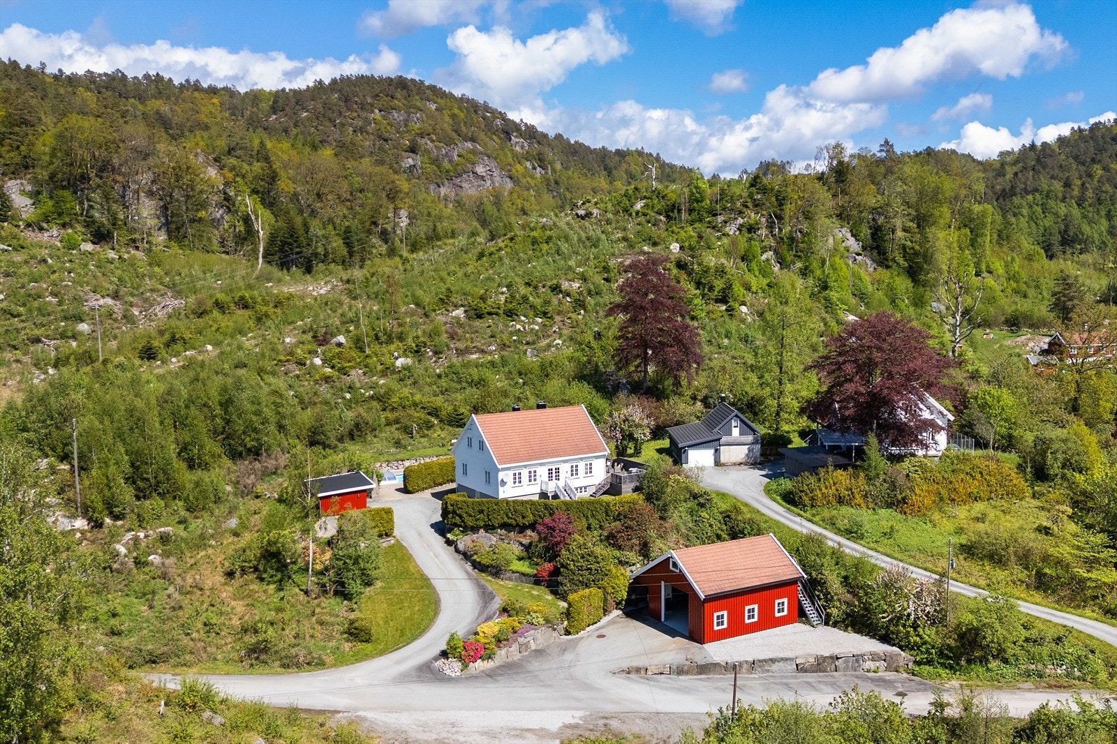 Landlig beliggenhet. Kun 5 km til Mandal. Galleribilde