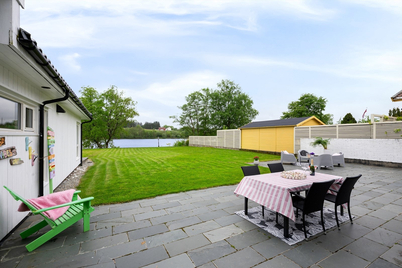 En herlig plass for morgenkaffen eller sosiale sammenkomster! Galleribilde