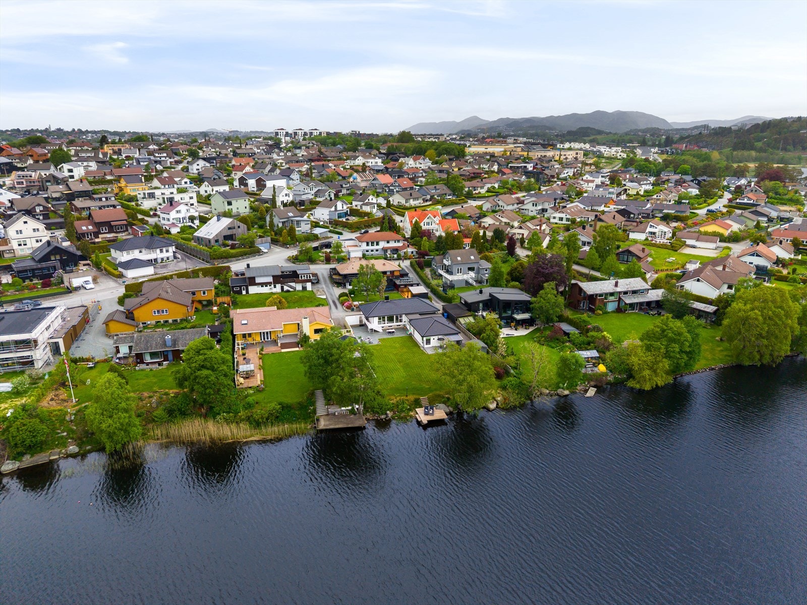 For pendlere er beliggenheten praktisk, med Ganddal stasjon kun en kort spasertur unna. Galleribilde