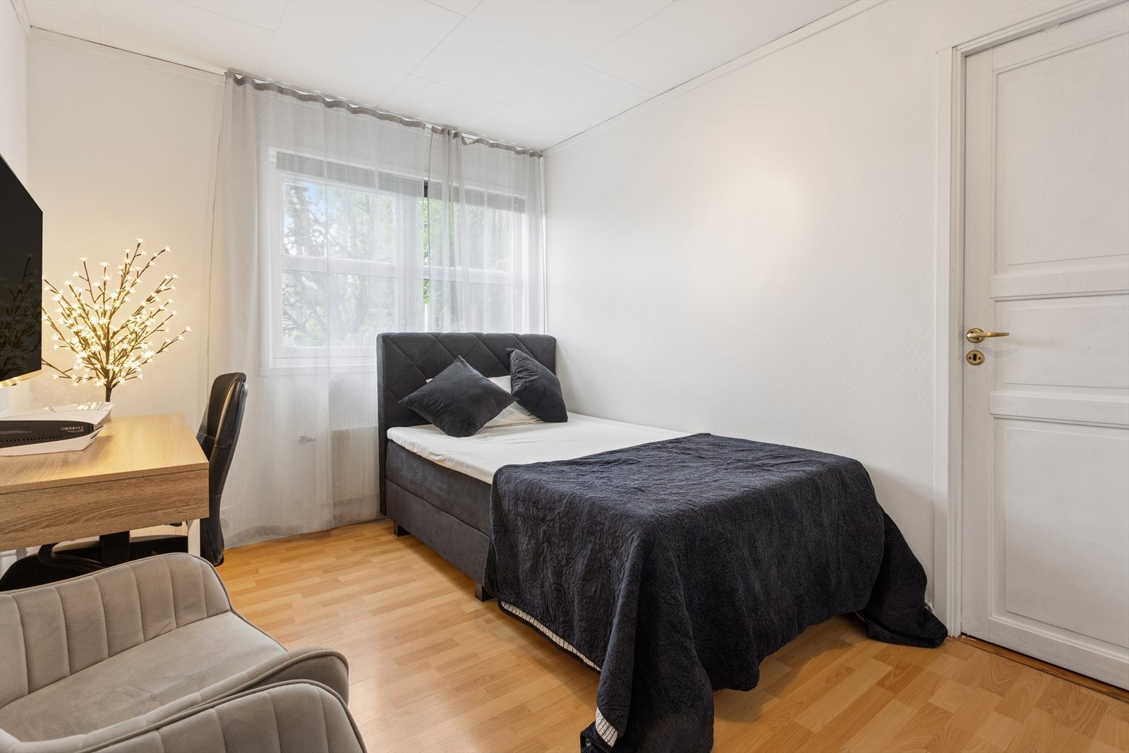 Passer ypperlig som gjesterom, barnerom eller hjemmekontor. Galleribilde