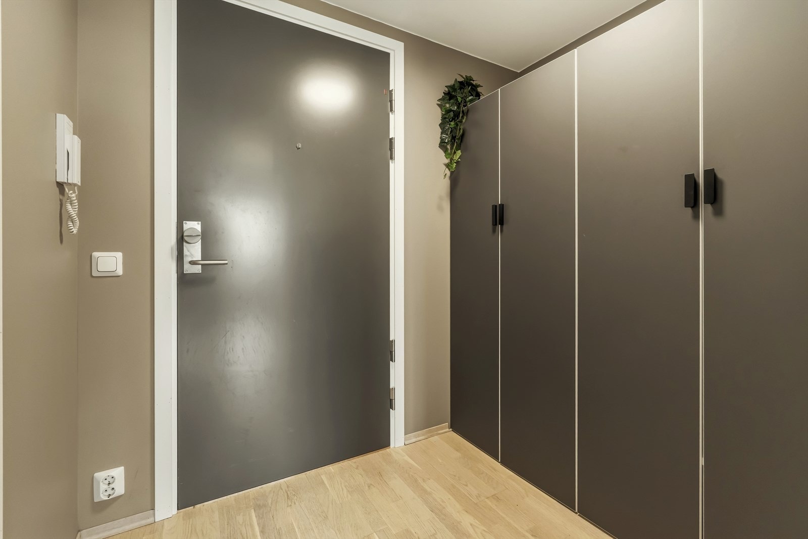 Velkommen inn til denne areal effektive leiligheten på Vollebekk! Galleribilde