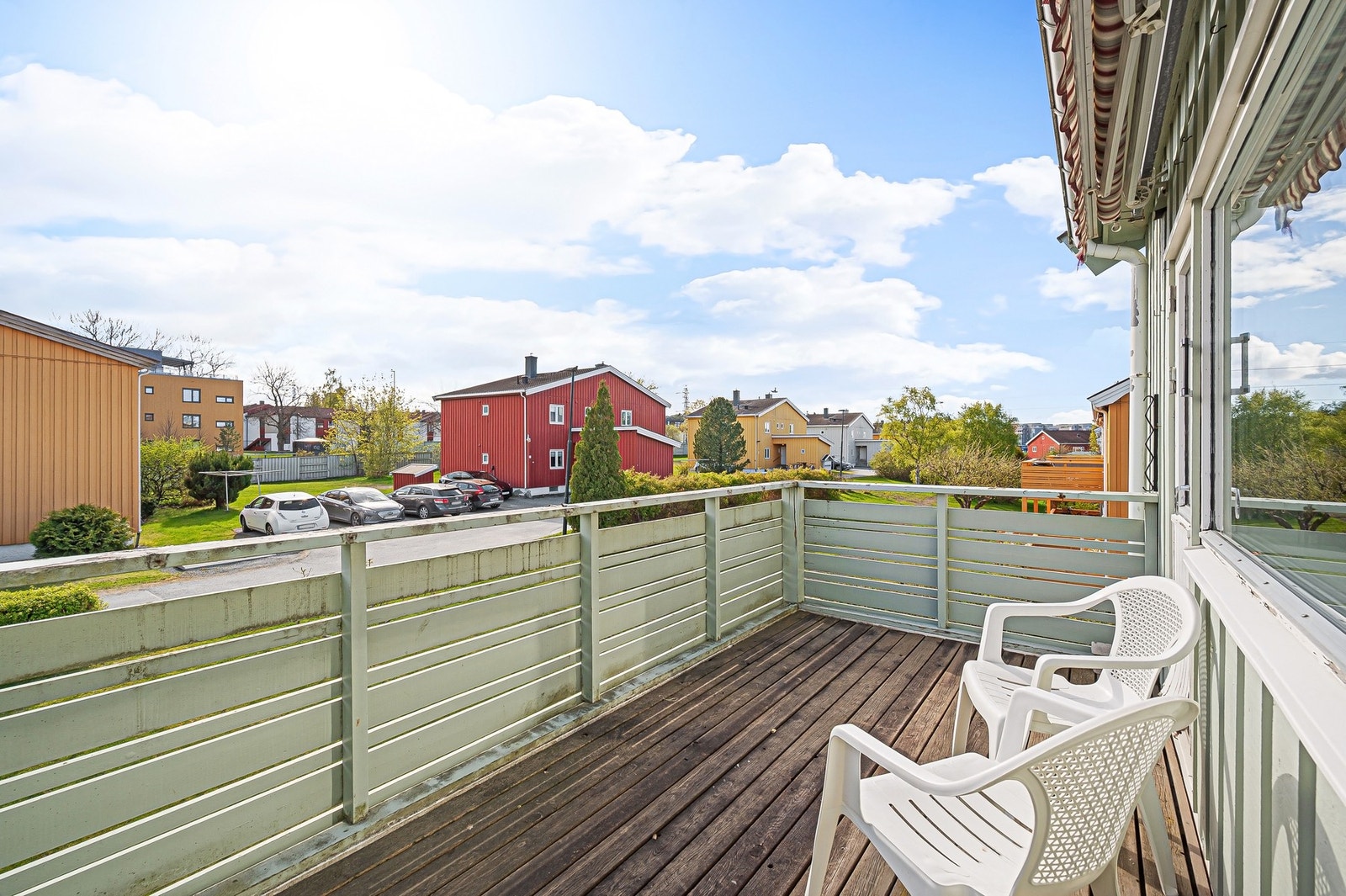 Balkongen er på 7,8m² og har god plass til ønsket utemøblement. Galleribilde