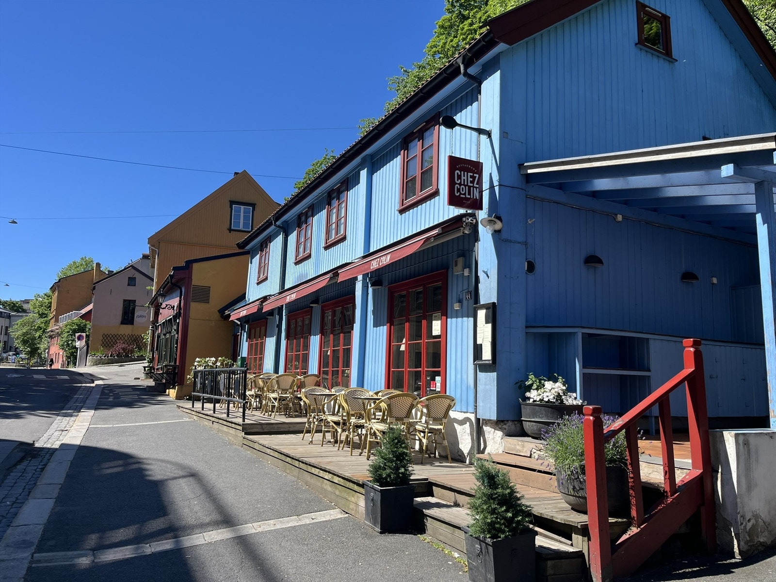 Gode restauranter rett oppe i gaten. Galleribilde