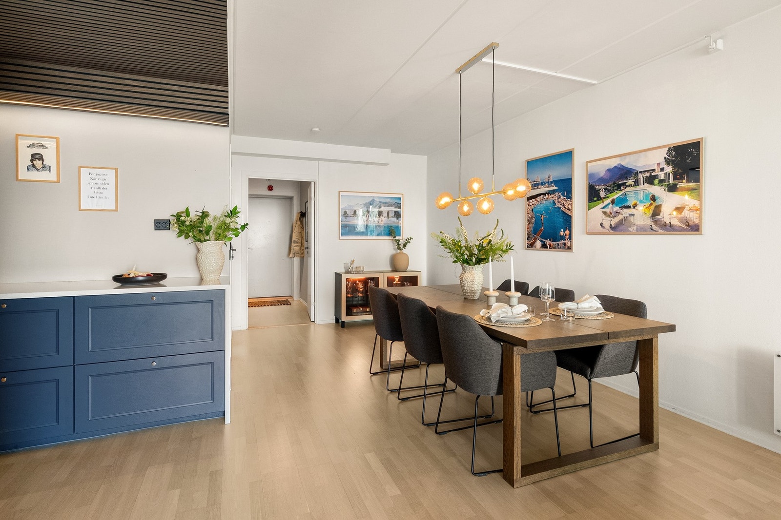 God plass til stor spisegruppe Galleribilde