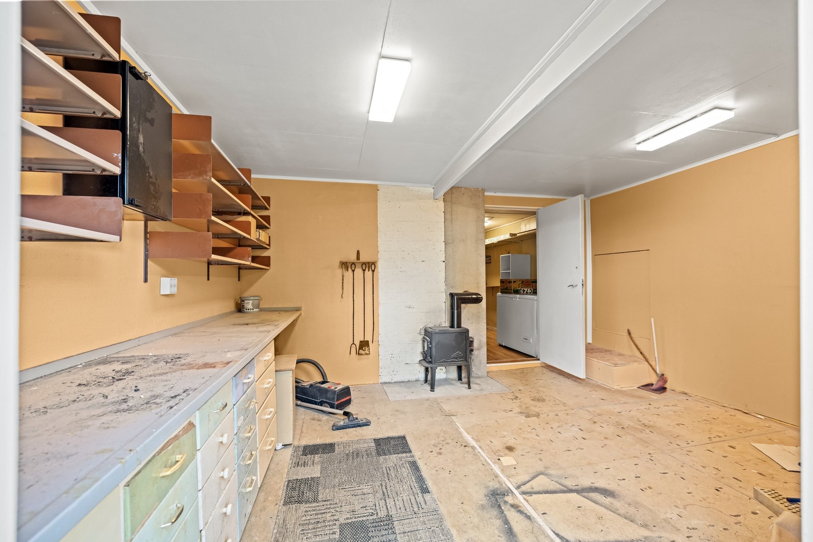 Det er også laget til et arbeidsrom i underetasjen, som har egen inngang fra bakkeplan. Galleribilde