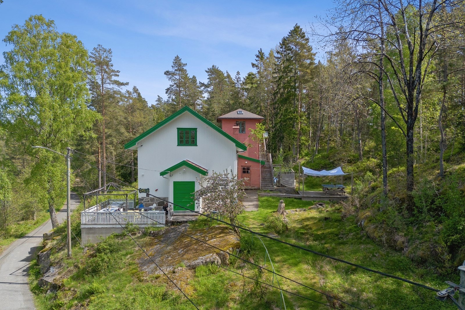 Innholdsrik eiendom Galleribilde