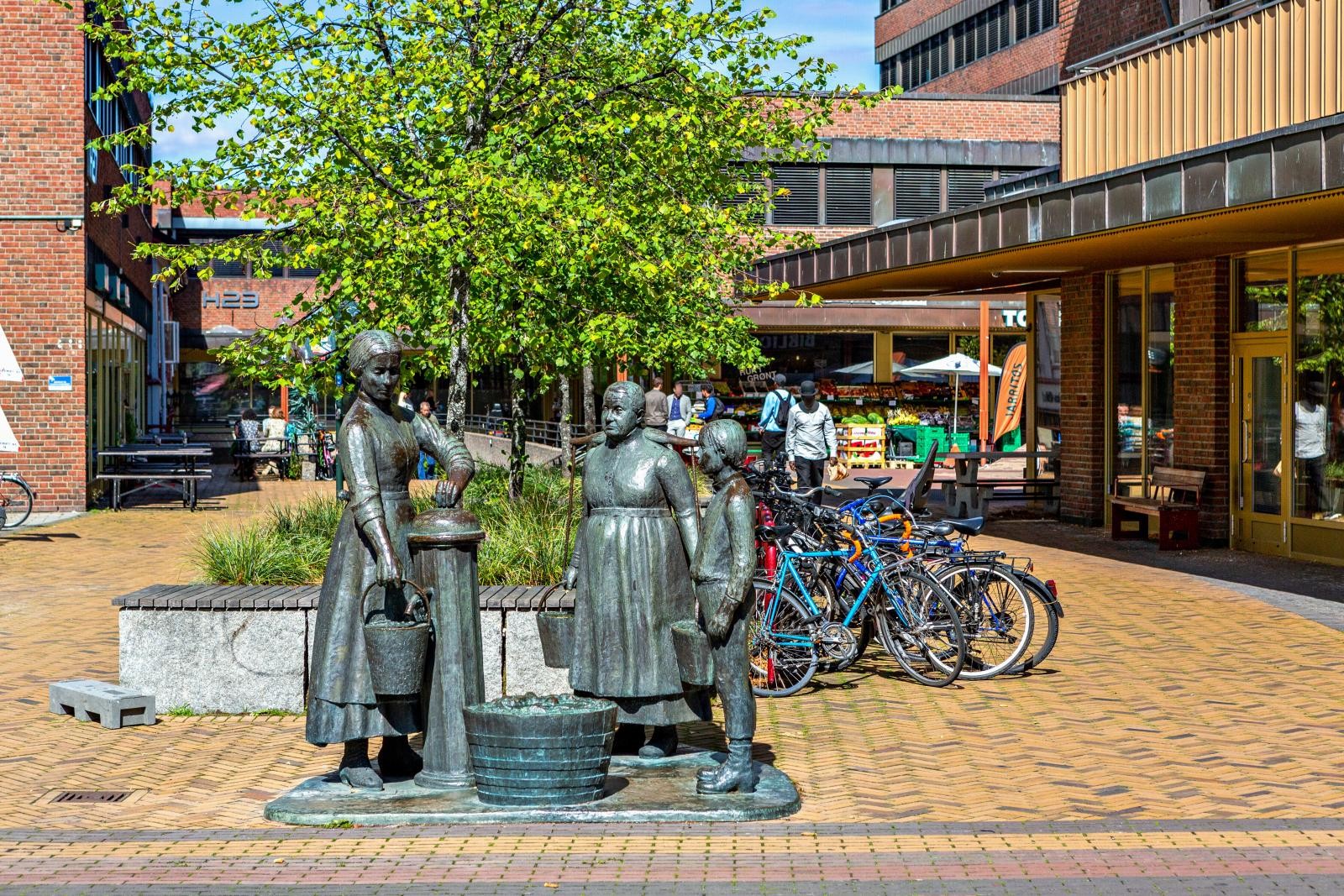 Tøyen torg Galleribilde
