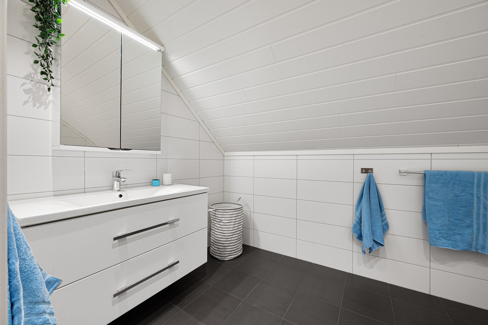 Moderne og nytt bad fra 2019 Galleribilde