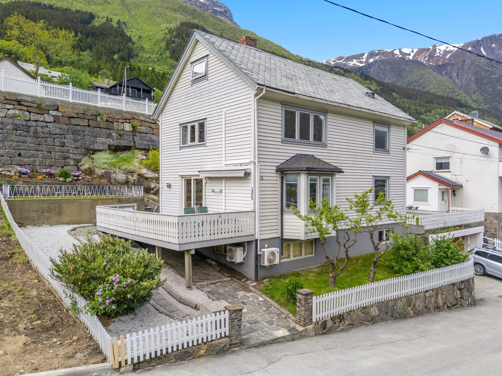 Nordvik Bolig v/Torstein Mæland har gleden av å presentere Tokheimsvegen 16! Foto: Studiovest v/Aleksander Koløy Galleribilde
