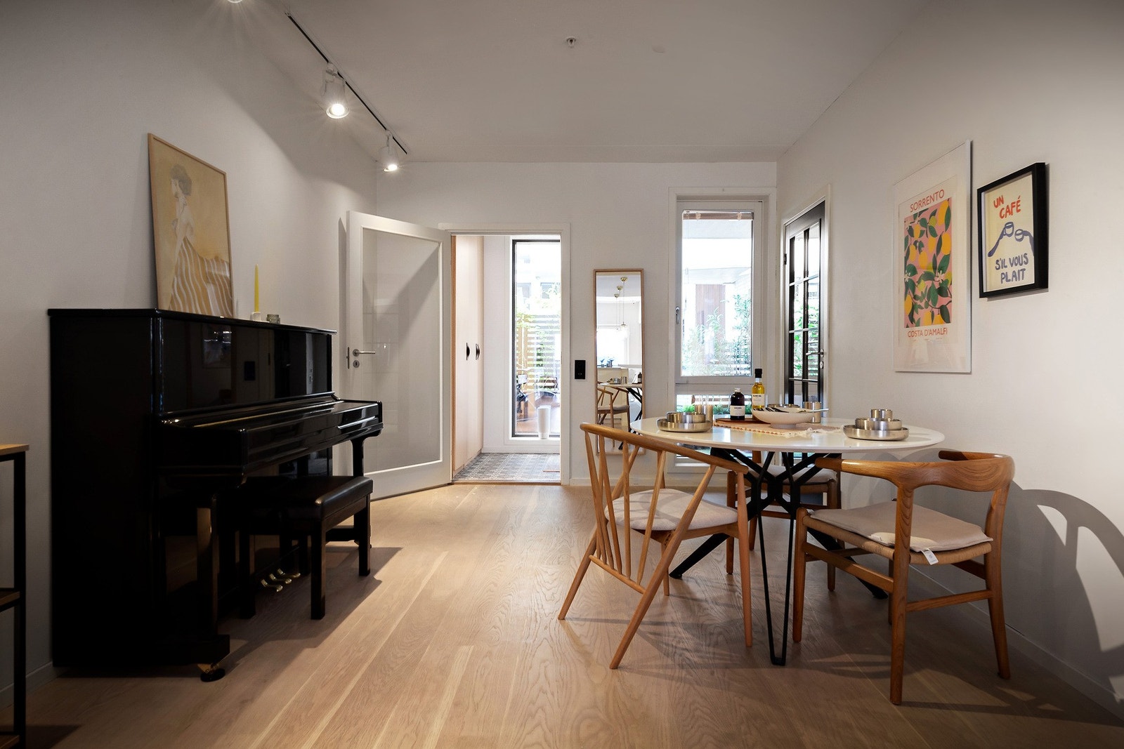 Her kan man invitere til hyggelig lag, eller velge plass til piano som her Galleribilde