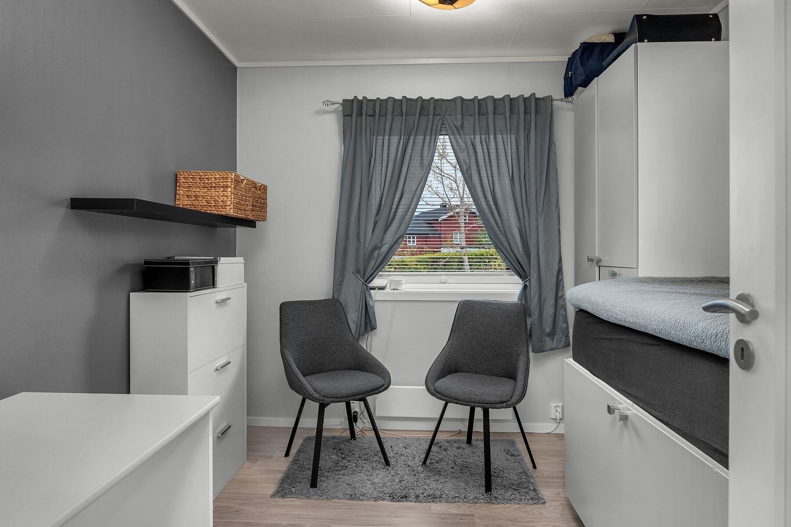 Et av soverommene, ideelt som barnerom eller gjesterom. Galleribilde