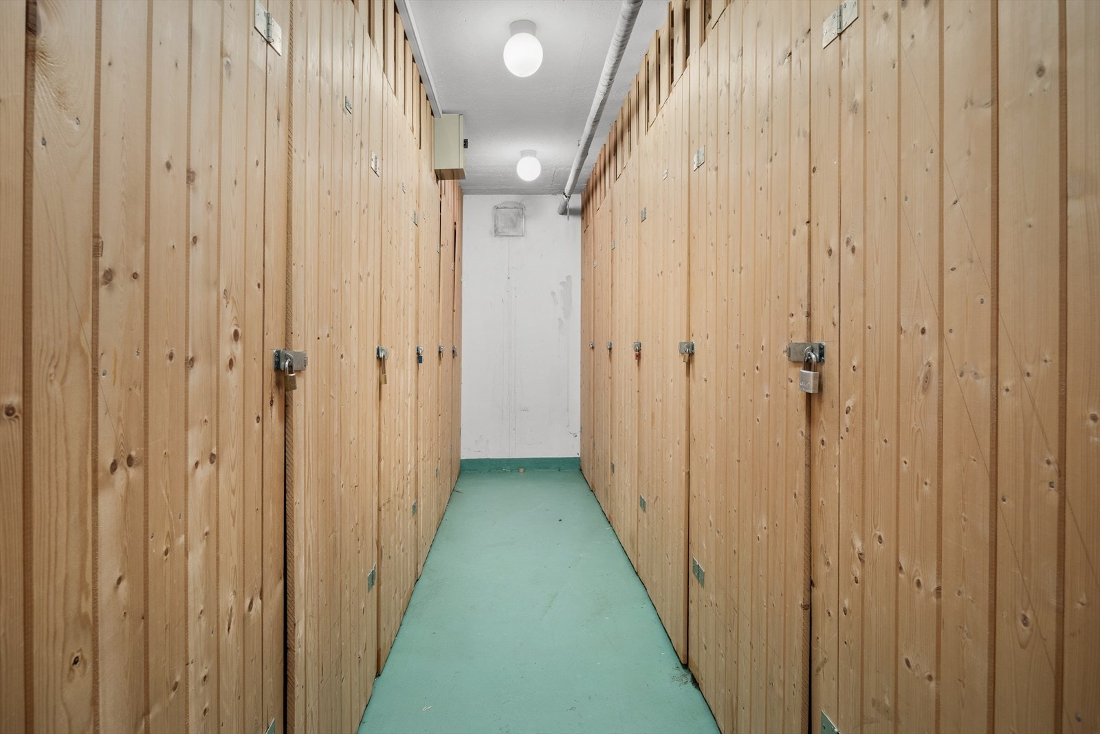 Leiligheten disponerer to boder i kjelleren. Galleribilde