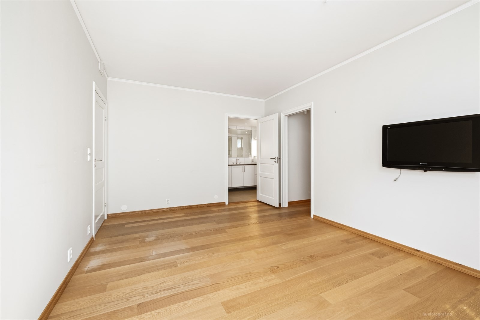 Det er også direkte adkomst til eget, privat bad Galleribilde