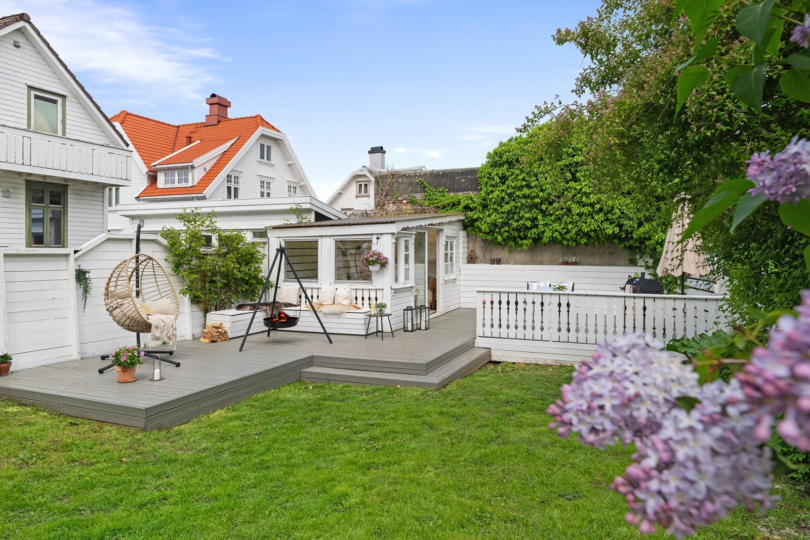 Her er det god plass til flere sittegrupper og sosiale soner. Galleribilde