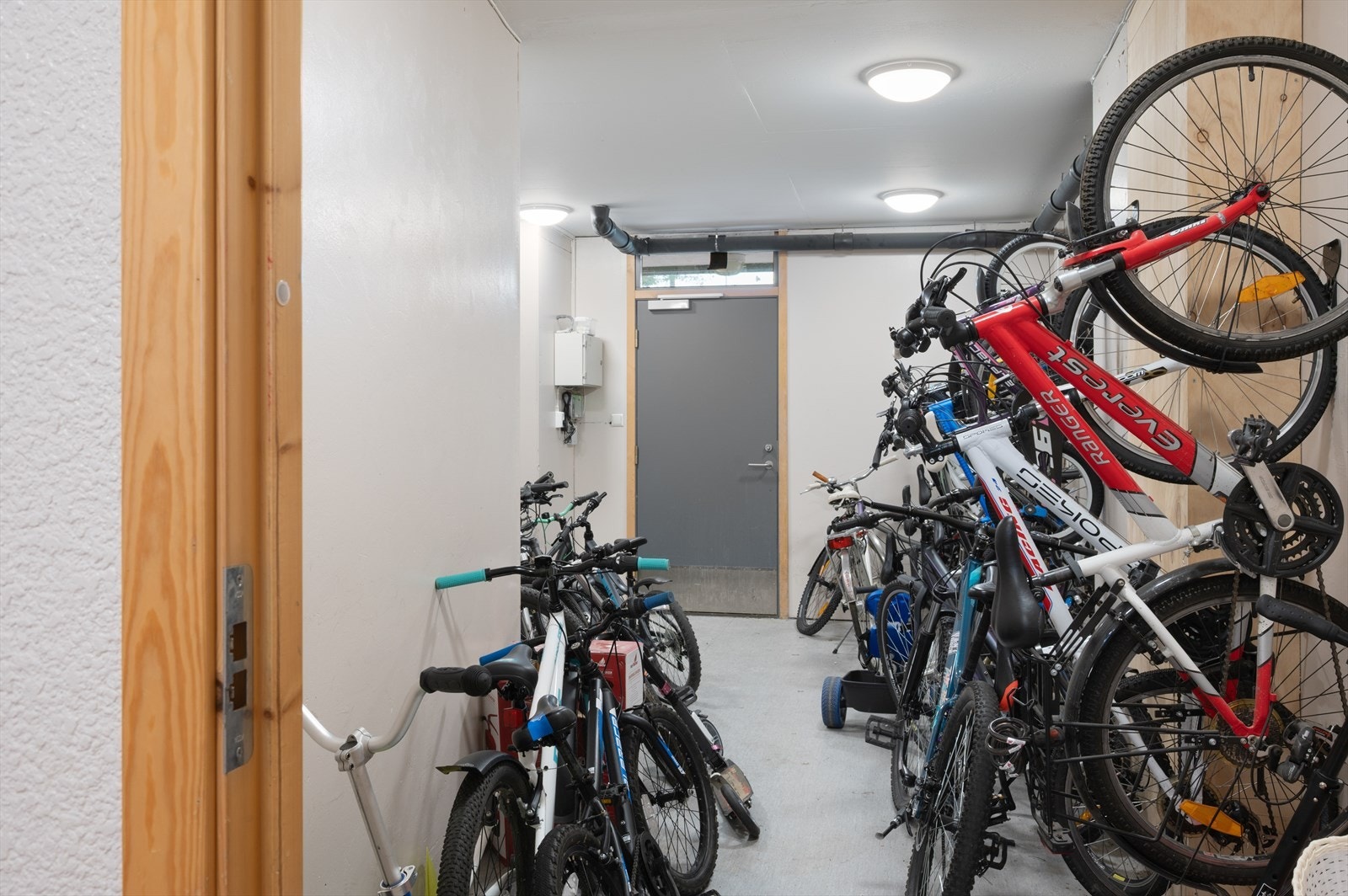 - Borettslaget har en felles sykkelbod - Galleribilde