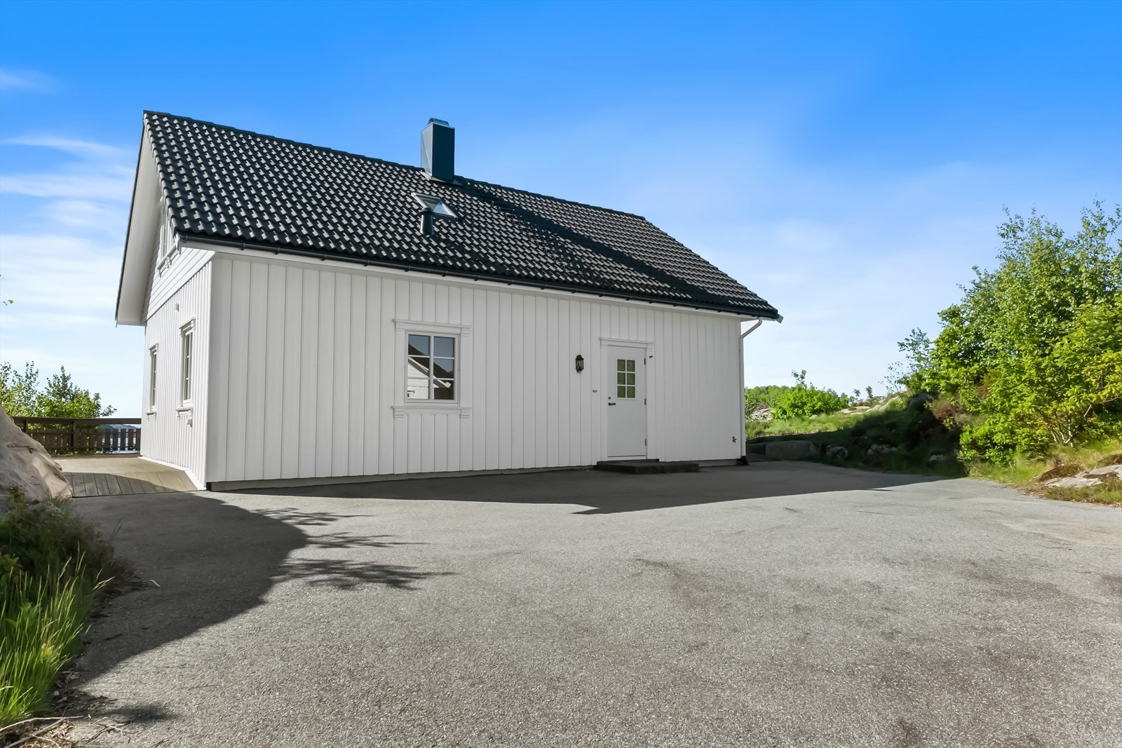 God plass til parkering. Galleribilde