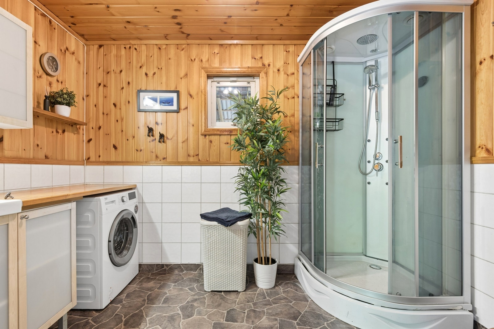 Bad 1. etasje Galleribilde