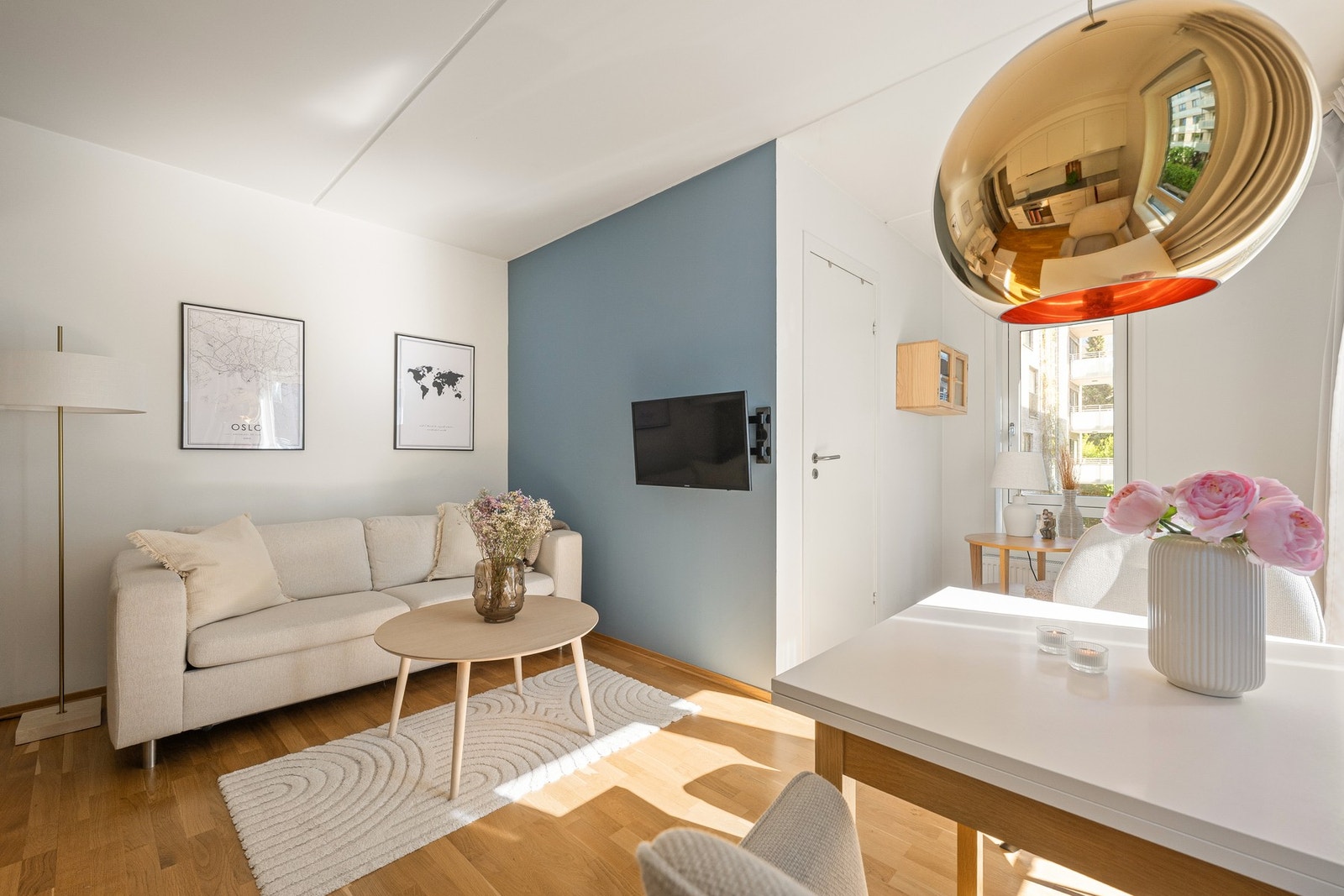 Her er det lagt opp til en avslappende ettermiddag på sofaen. Galleribilde