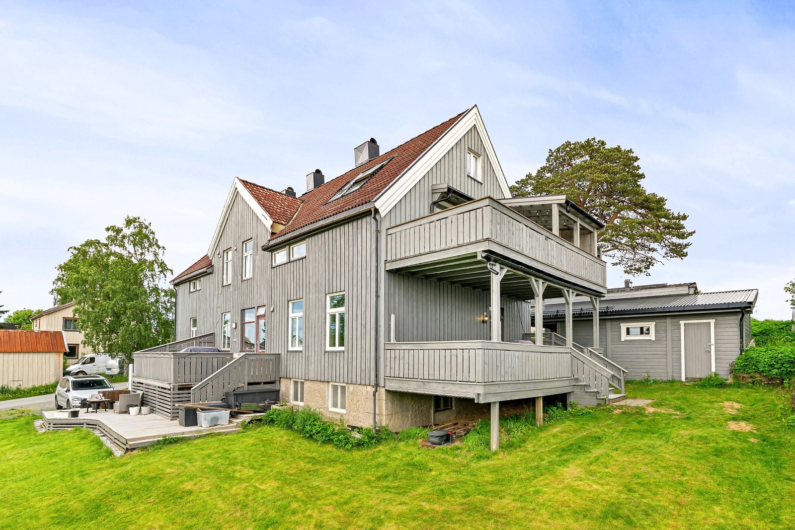 Leiligheten har en fin beliggenhet på Heimdal, tilbaketrukket i et barnevennlig område. Galleribilde