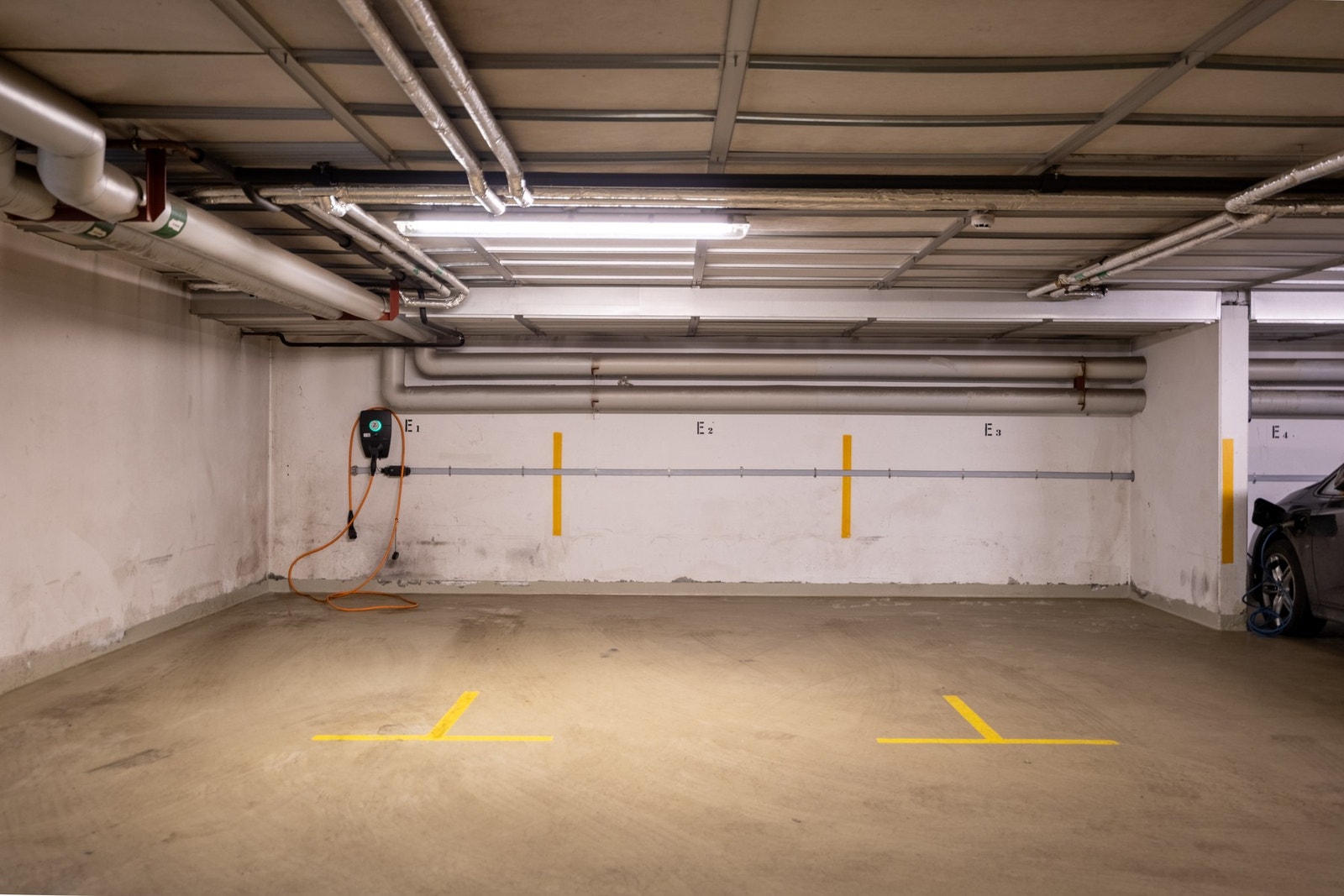Garasjeplass i felles underjordisk anlegg medfølger leiligheten. Galleribilde