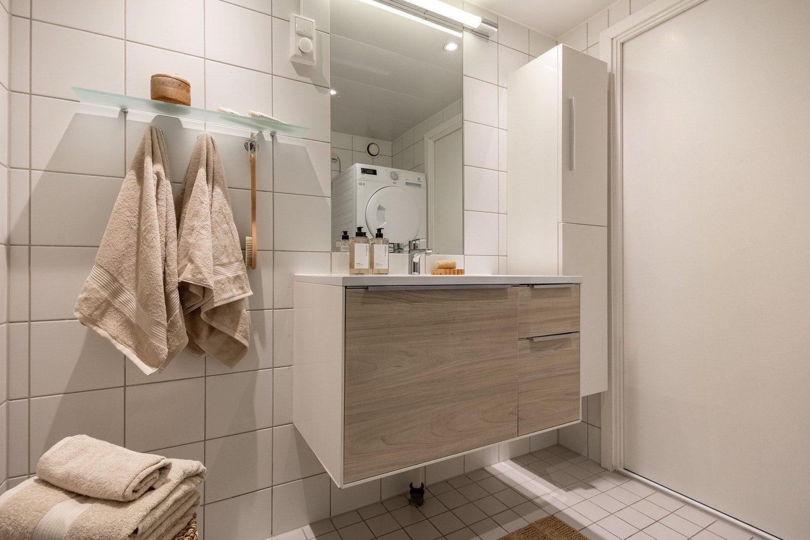 Det er opplegg for vaskemaskin og tørketrommel. Galleribilde