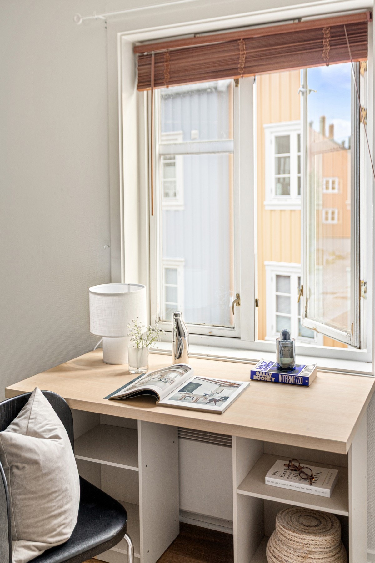 Alle soverommene har god størrelse, med plass til øvrig møblement. Galleribilde