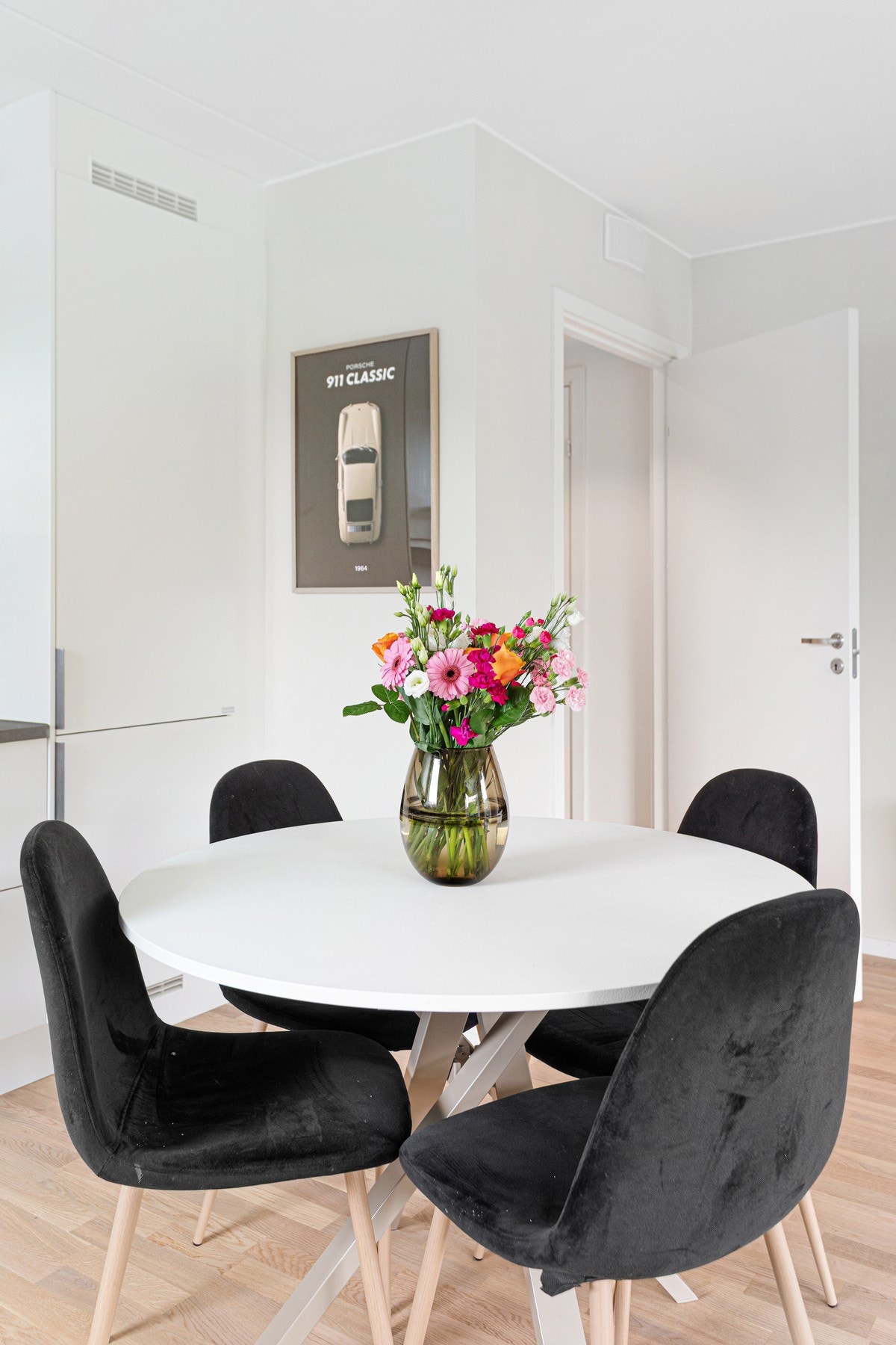 God plass til spisegruppe. Galleribilde
