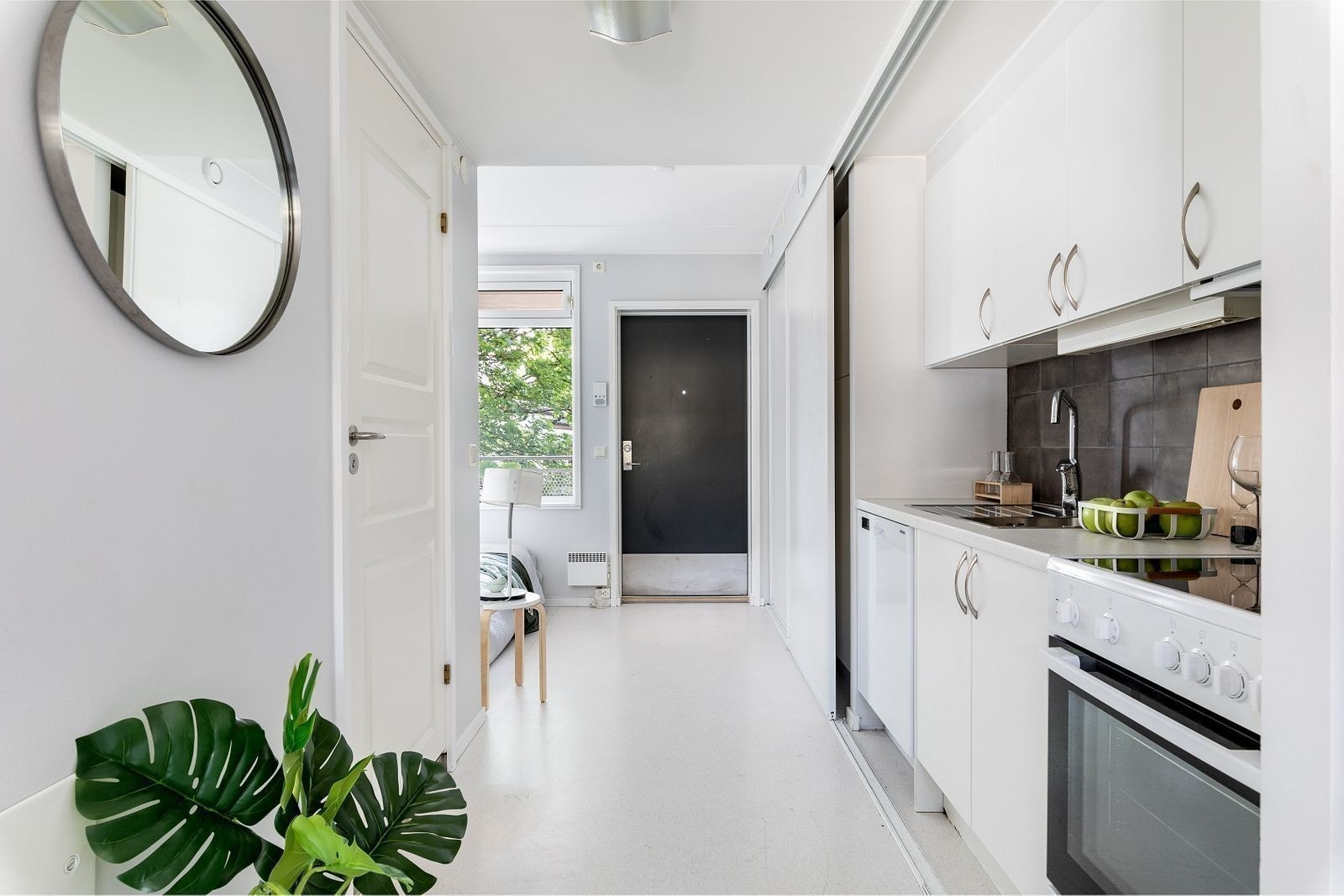 Fra stue mot inngangsdør Galleribilde