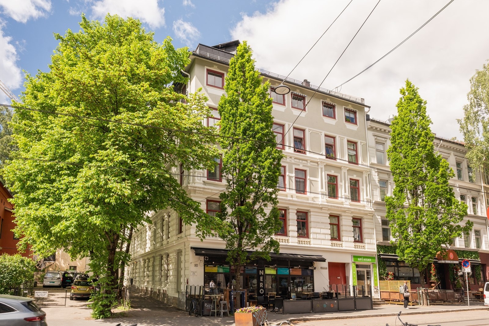 Leiligheten disponerer to eksterne boder: kjellerbod på 6 kvm og loftsbod på 4 kmv (gulvareal) Galleribilde