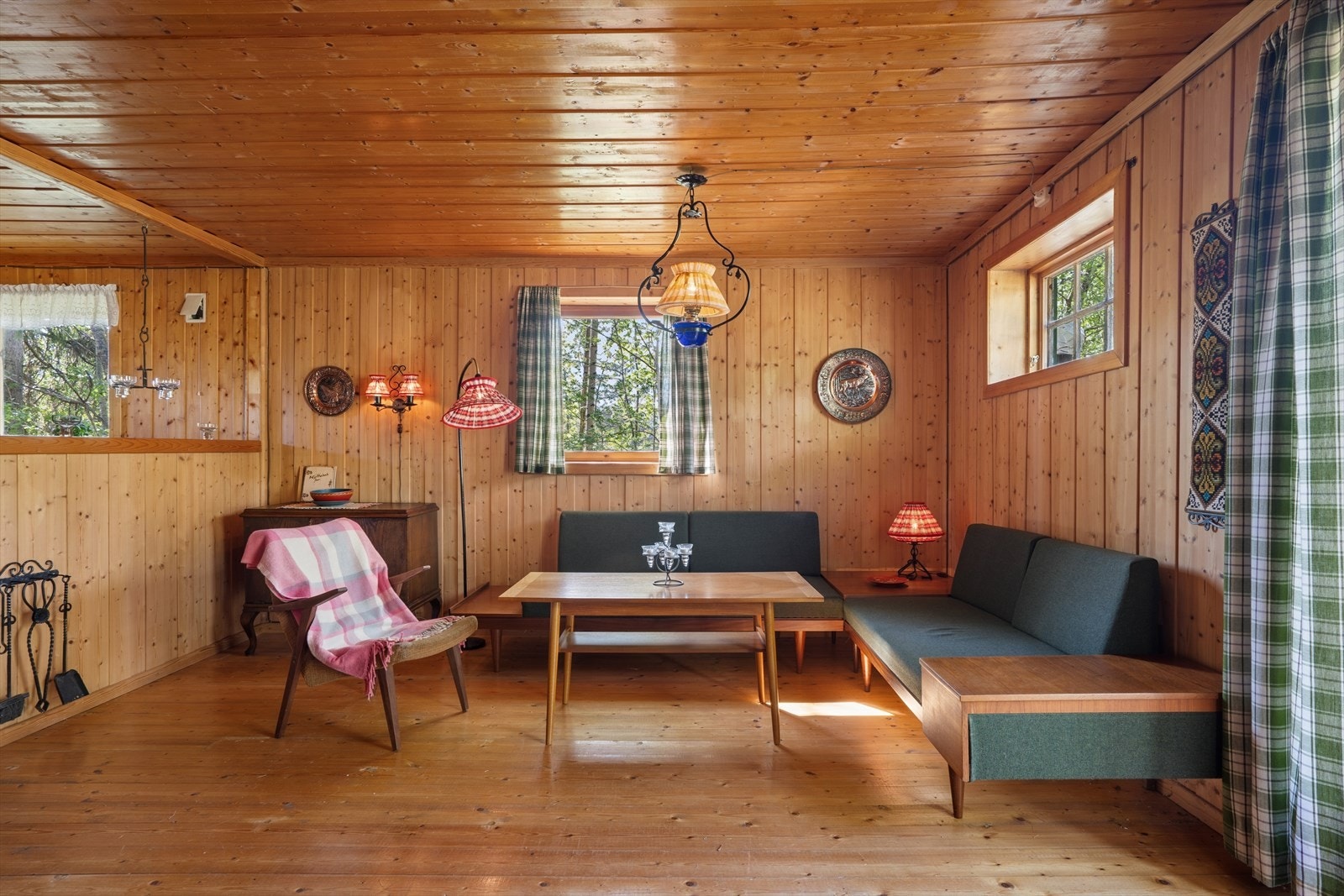 Stuen har gode møbleringsmuligheter. Galleribilde